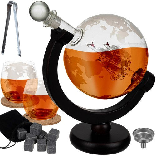 Set decantor bauturi, Zola, forma glob pamantesc, 2 pahare, 9 cuburi piatra, 2 suporturi pluta, 1 cleste, 1 planie, sticla/lemn, 20 x 13 x 22 cm