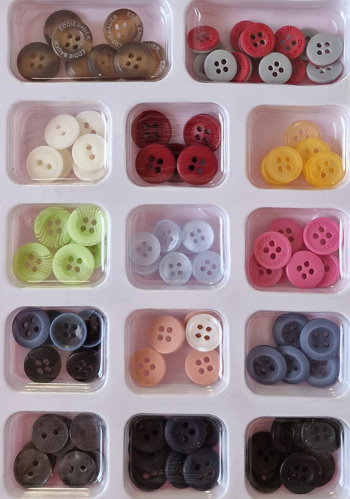 Kit reparare nasturi, Zola®, plastic, multicolori, modele diferite, 102 bucati