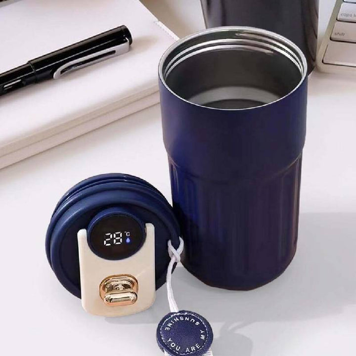 Cana termica cu afisaj LED, Zola, 460 ml, otel inoxidabil, inchidere etansa, pereti dubli, mentine temperatura cald-rece, capac plastic, maner confortabil, 16 x 7 cm, albastru inchis