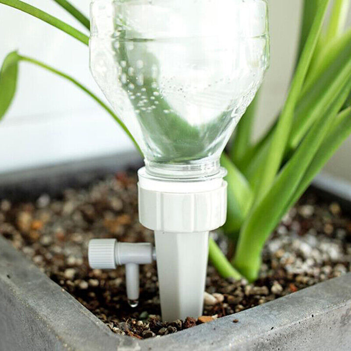 Dispozitiv auto-irigator pentru plante de camera, Zola®, plastic, 17.5x5 cm, alb