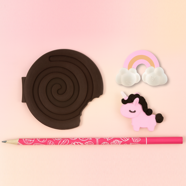 Set jurnal cookie si accesorii parfumate, Zola, carnetel 80 file, creion, 2 radiere, aroma ciocolata cu zmeura