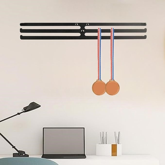 Suport pentru organizarea si expunerea medaliilor, Zola, cu 4 spatii, montare pe perete, metal, 35.5 x 5 cm, negru