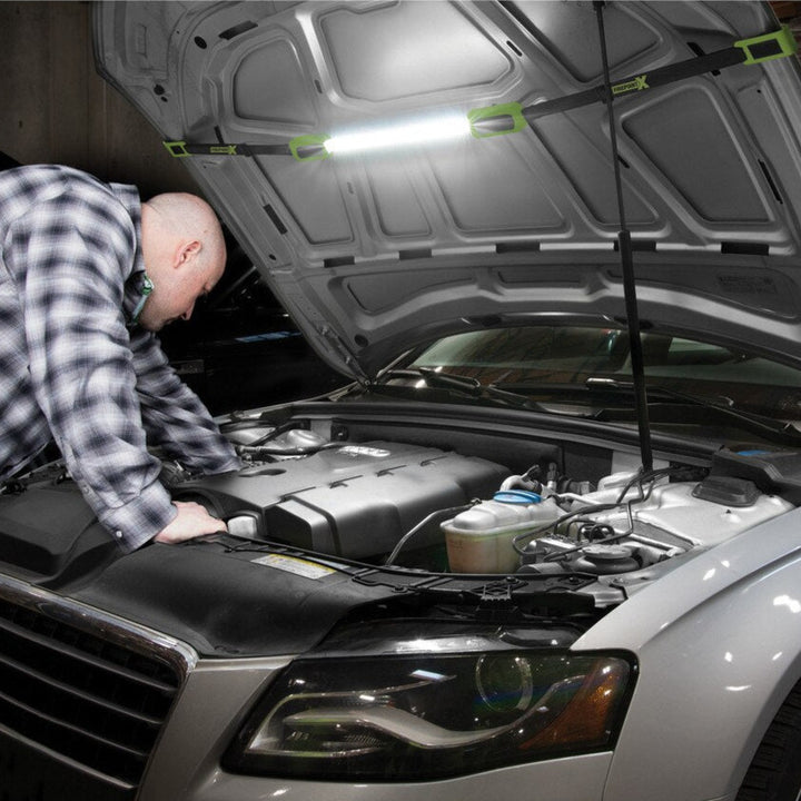 Lampa LED cu acumulator pentru iluminat compartiment motor cu prindere pe capota, Zola®, flexibila, USB, reglabila, dimensiuni lampa 62x4.5cm, negru-verde