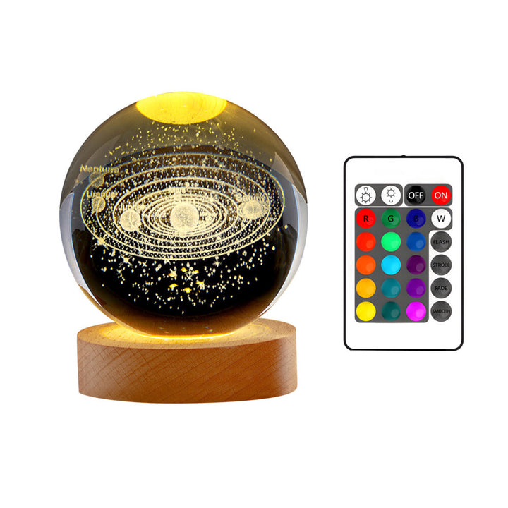 Lampa 3D glob de cristal cu sistemul solar, Zola, LED, 4 moduri de iluminare, 16 culori, diametru glob 8 cm, inaltime 9.5 cm, telecomanda