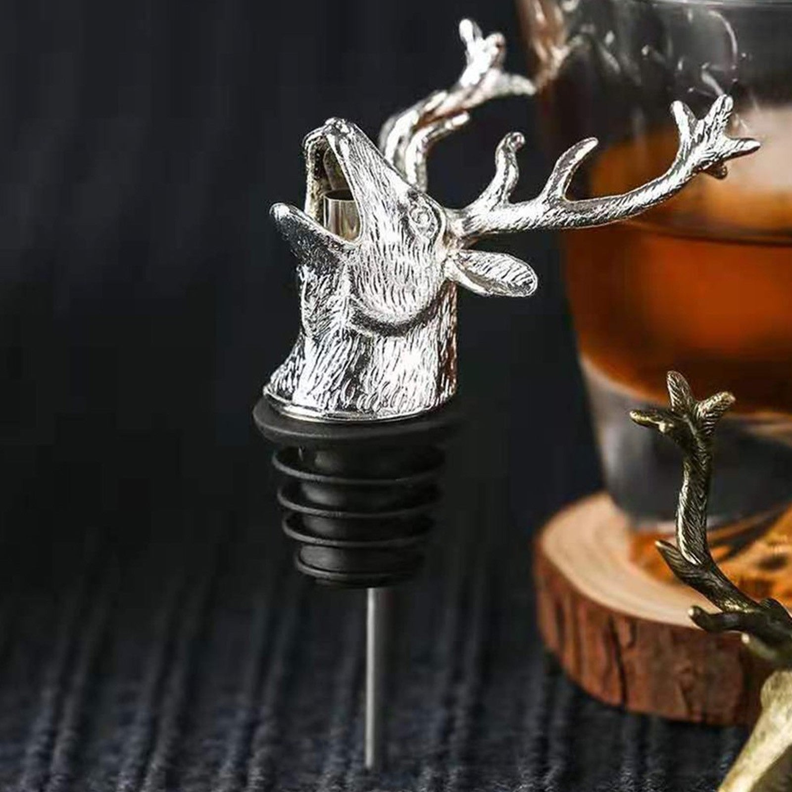 Aerator sticle de vin, Zola, in forma de cerb, inaltime 10 cm, din otel inoxidabil, argintiu