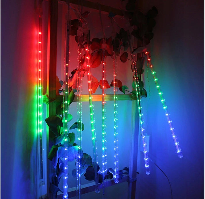 Instalatie de Craciun, Zola®, 8 Tuburi LED Ploaie de meteori, lungime totala 4.5 m, lungime tub 50 cm, multicolor, 7V, impermeabilitate IP44