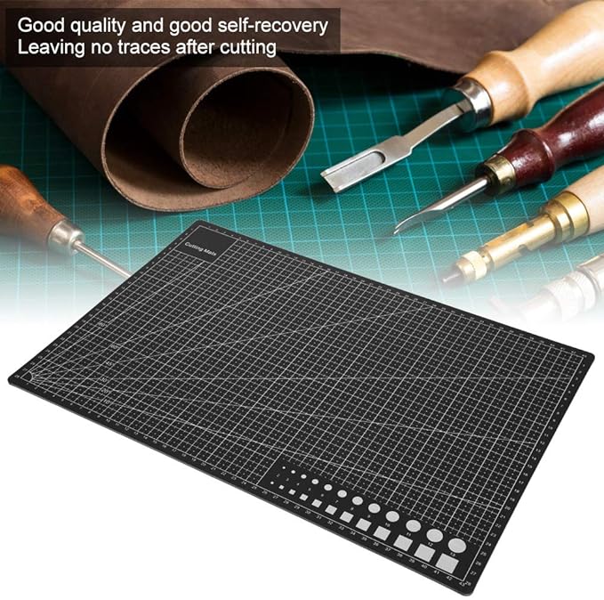 Covoras de taiere autovindecare, Zola®, A3, fata-verso, scara clar vizibila, 30x45 cm, grosime 3 mm, negru