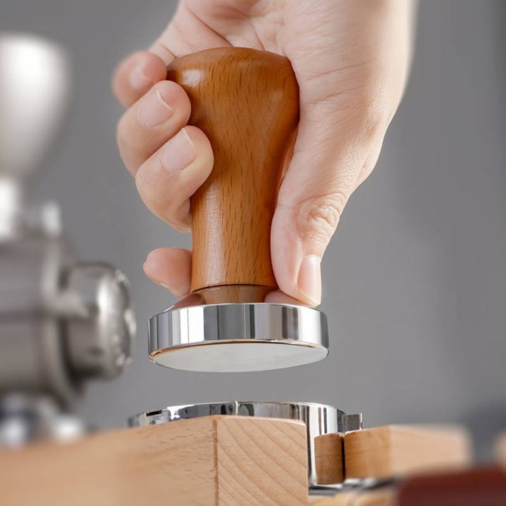 Tamper pentru cafea, Zola, otel inoxidabil, 51 mm, inaltime 86 mm, maner din lemn