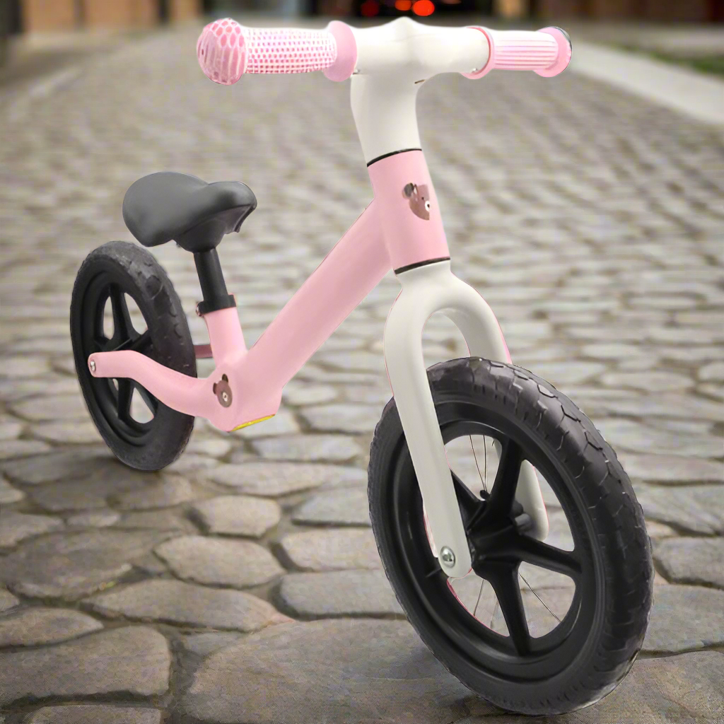 Bicicleta de echilibru fara pedale, Zola, foarte usoara, pentru copii, cadru din PP, anvelope fara camera, greutate suportata 25 kg, sa si manere moi, 37 x 50 x 86 cm, roz cu alb