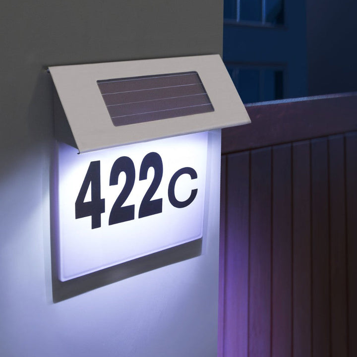 Numar de casa, UBX, cu incarcare solara, lumina prin 4 led-uri, din otel, 16.9x13 cm
