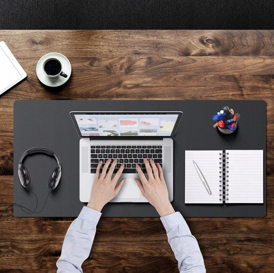 Mouse pad, Zola®, antiderapant, depozitare usoara, piele ecologica, 90x45, negru/gri
