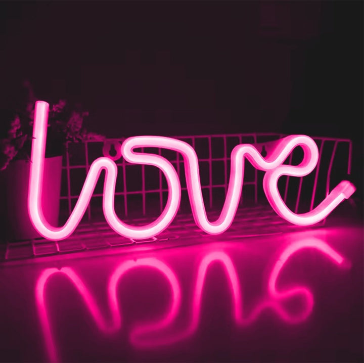Lampa decorativa LED, Zola, neon, model love, lumina violet, alimentare baterii si cablu USB, 34.5 x 13 cm