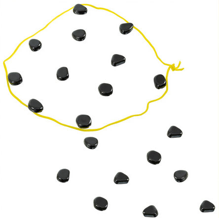 Joc magnetic de strategie, Zola, 20 pietre magnetice, snur, saculet depozitare, 2 x 2 x 2 cm, negre