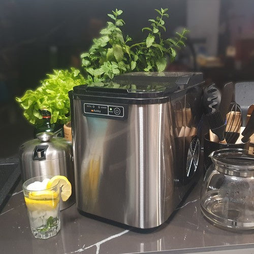 Aparat de cuburi de gheata, Zola, 2.2 l, putere 120W, tensiune 220-240V, 50Hz, 12 kg de cuburi pe zi,  functie de nivel scazut de apa si plin,  lungime cablu 150 cm, 33x25x36.5 cm
