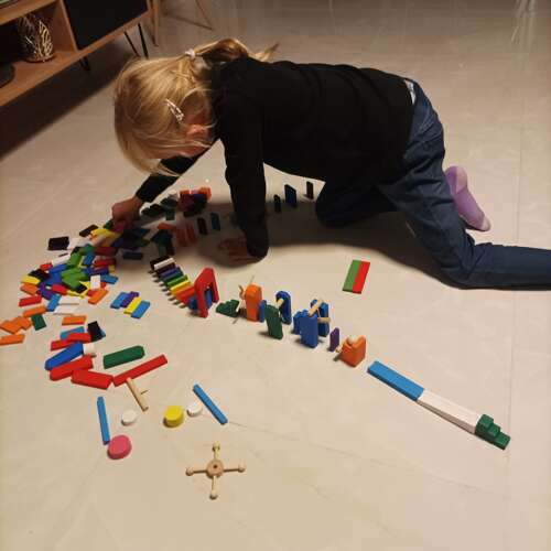 Set domino din lemn Zola®, multicolore, 360 piese, jucarie excelenta pentru micutii constructori cu multa rabdare