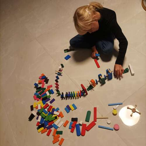 Set domino din lemn Zola®, multicolore, 360 piese, jucarie excelenta pentru micutii constructori cu multa rabdare