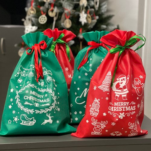 Set 4 saculeti decorativi de Craciun, Zola, ideale pentru cadouri, 45 x 29.5 cm, rosii si verde cu mesaj